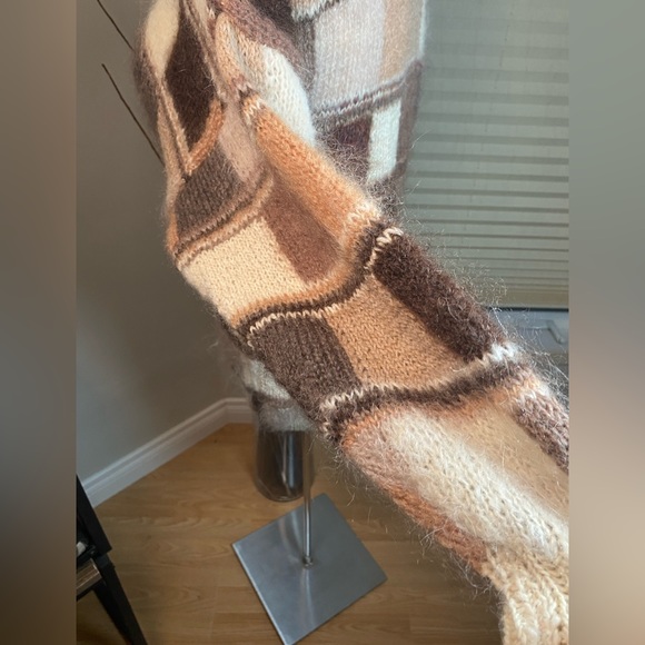 Women’s Large Mohair? Oversized Square Patterned Long Sweater Warm Colours - Picture 4 of 6